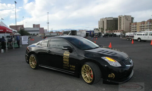 NISSAN Altima Coupé #7