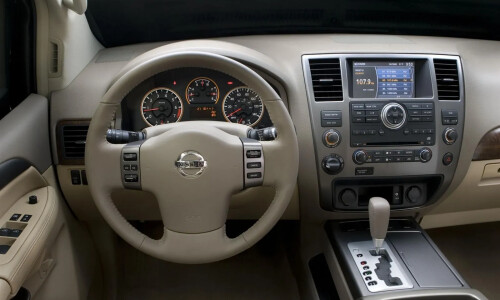 NISSAN Armada #5