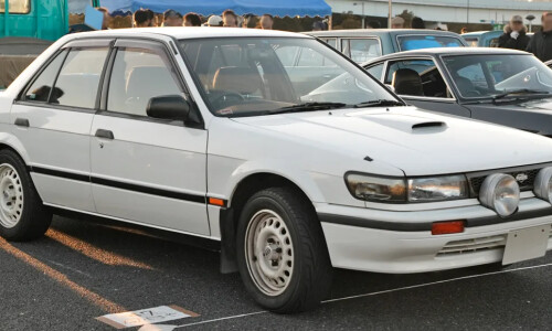NISSAN Bluebird #2