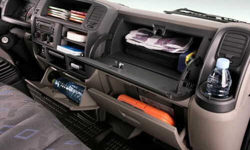 NISSAN Cabstar #9