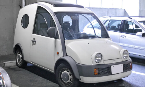 NISSAN Cargo #2