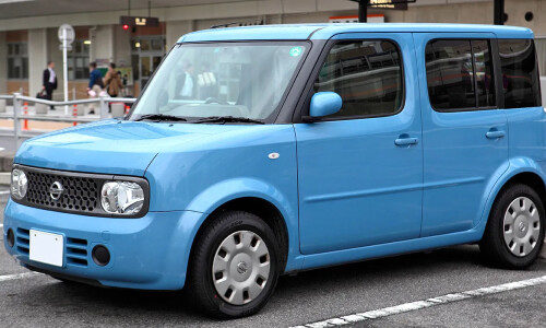 NISSAN Cube #7