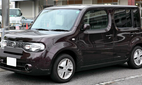 NISSAN Cube #17