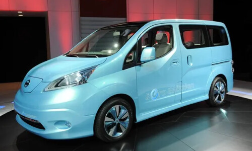 NISSAN e-NV 200 #1