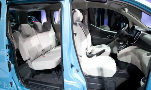 NISSAN e-NV 200 #8