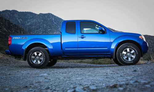 NISSAN Frontier #15