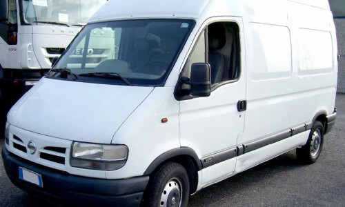 NISSAN Interstar #4