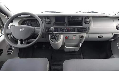 NISSAN Interstar #9