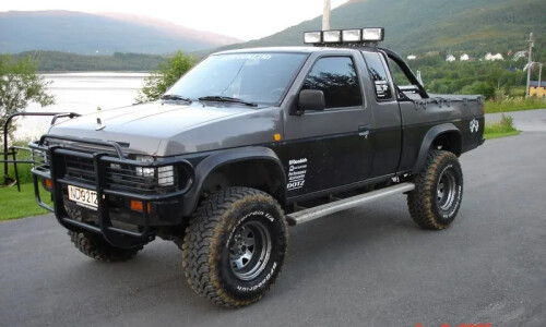 NISSAN King Cab #7