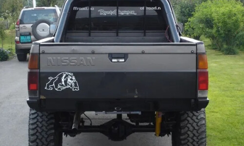 NISSAN King Cab #13