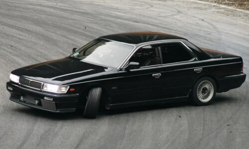NISSAN Laurel #2