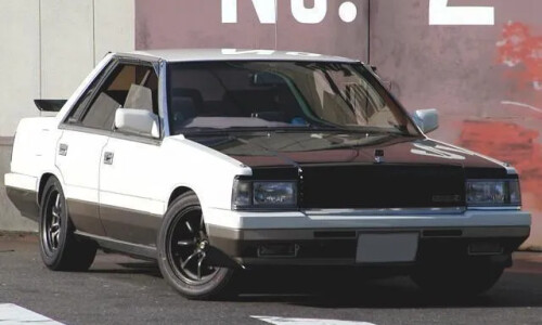 NISSAN Laurel #13