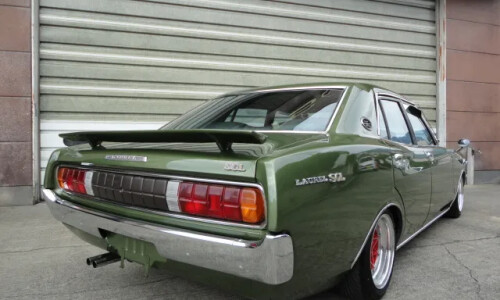 NISSAN Laurel #19