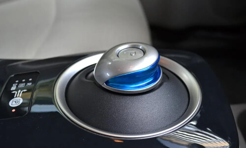 NISSAN Leaf #12