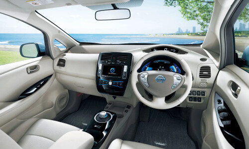 NISSAN Leaf #17