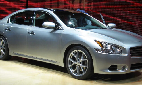 NISSAN Maxima #1