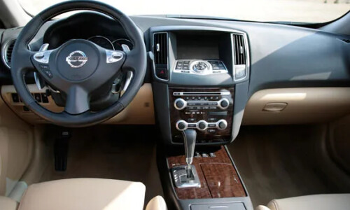 NISSAN Maxima #5