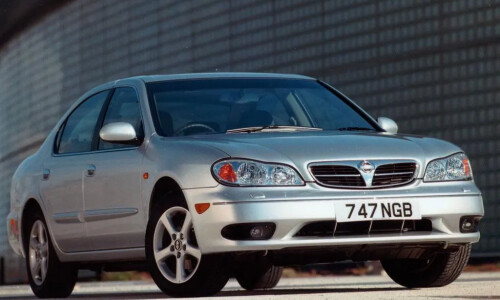NISSAN Maxima QX #1