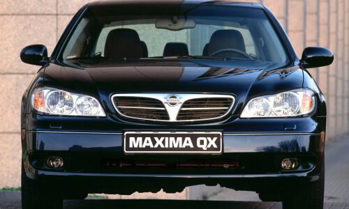 NISSAN Maxima QX #4