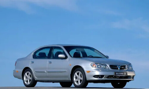 NISSAN Maxima QX #11