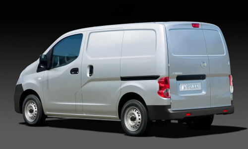 NISSAN NV 200 #16