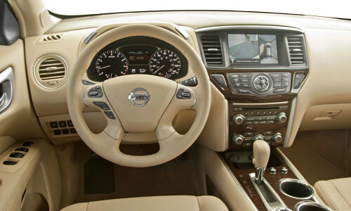 NISSAN Pathfinder #13