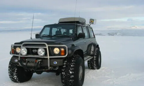 NISSAN Patrol #11
