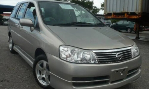 NISSAN Prairie #2