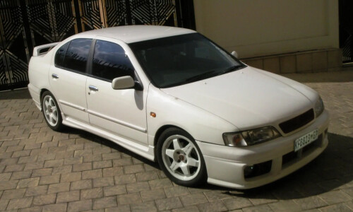 NISSAN Primera #7