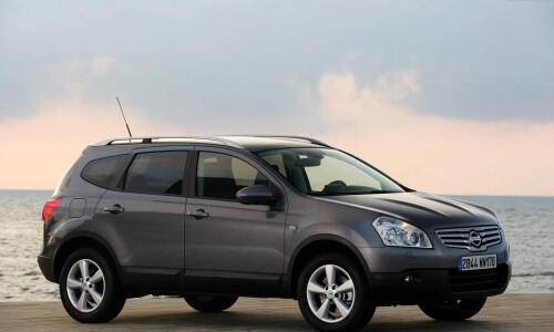 NISSAN QASHQAI+2 #8
