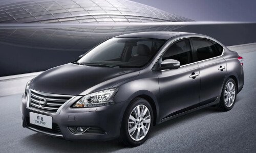 NISSAN Sentra #2