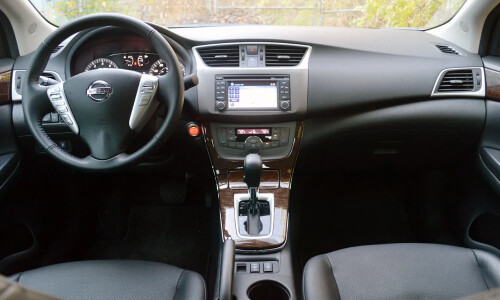 NISSAN Sentra #17