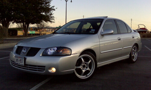 NISSAN Sentra SE-R #13