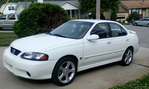 NISSAN Sentra SE-R Spec V #5