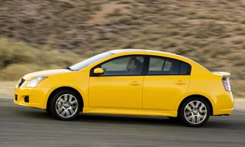 NISSAN Sentra SE-R Spec V #13