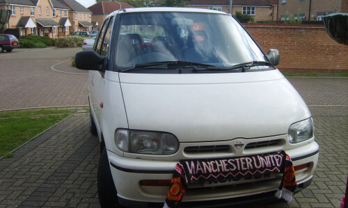 NISSAN Serena #16