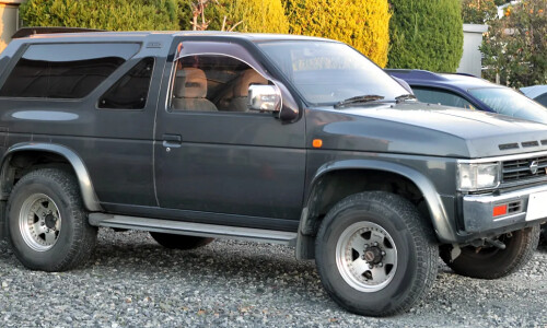 NISSAN Terrano #1