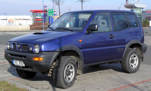 NISSAN Terrano II #2
