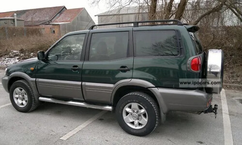 NISSAN Terrano Prestige #1