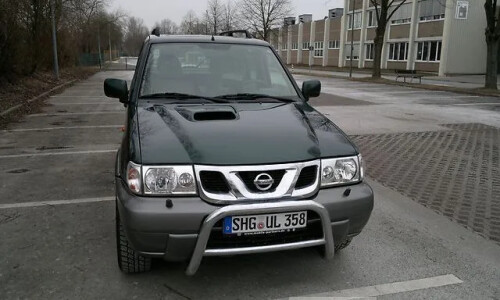 NISSAN Terrano Prestige #5