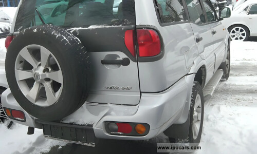 NISSAN Terrano Prestige #7
