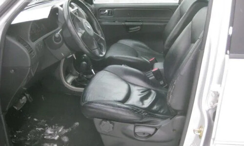 NISSAN Terrano Prestige #8