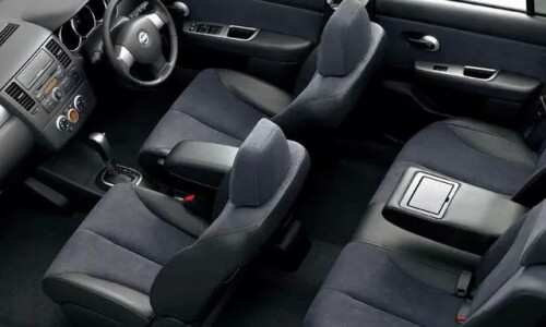NISSAN Tiida 1.8 #9