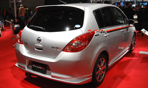 NISSAN Tiida 1.8 #13