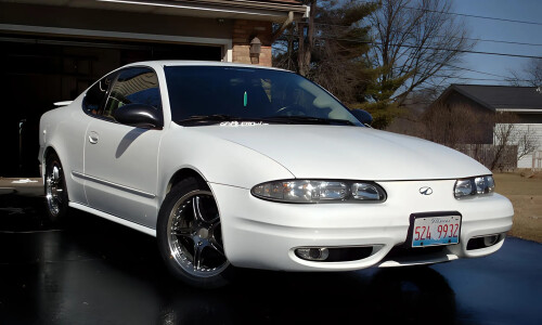 Oldsmobile Alero #3