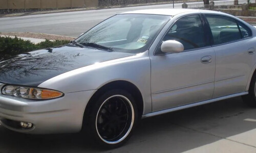 Oldsmobile Alero #8