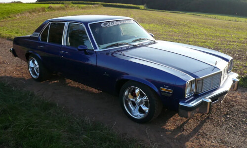 Oldsmobile Omega #3
