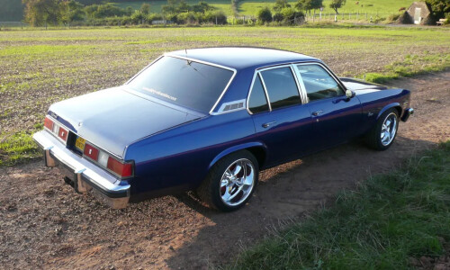 Oldsmobile Omega #12