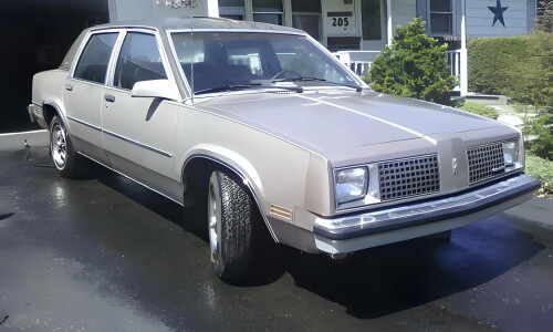 Oldsmobile Omega #15