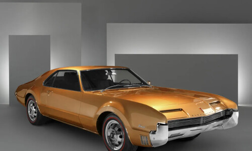 Oldsmobile Toronado #1